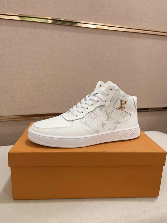 Picture of Louis Vuitton Shoes _SKULVsz38-45jyh050813415